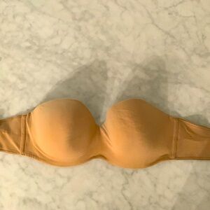 COPY - Victoria’s Secret Body by Victoria Lined Strapless bra in nude